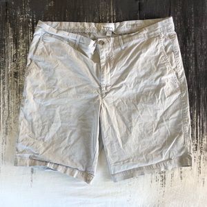 Goodfellow & Co Linden Light Grey Shorts Size 40